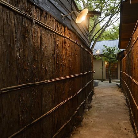 Yufuin Ryokuyu Hotel Buitenkant foto