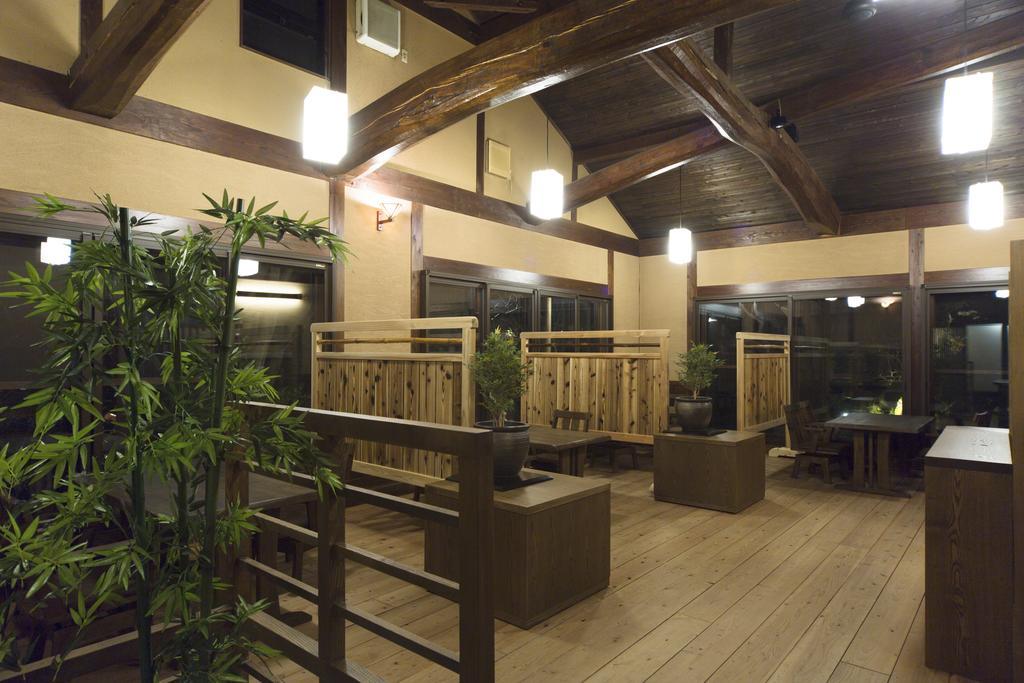 Yufuin Ryokuyu Hotel Buitenkant foto
