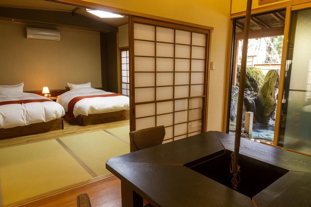 Yufuin Ryokuyu Hotel Buitenkant foto