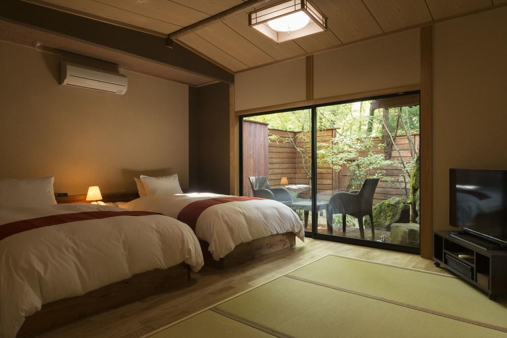 Yufuin Ryokuyu Hotel Buitenkant foto