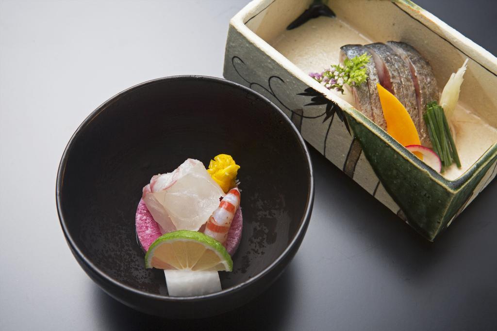 Yufuin Ryokuyu Hotel Buitenkant foto
