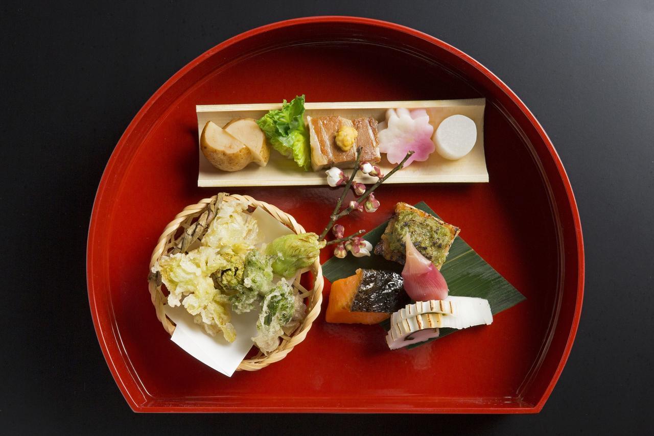 Yufuin Ryokuyu Hotel Buitenkant foto